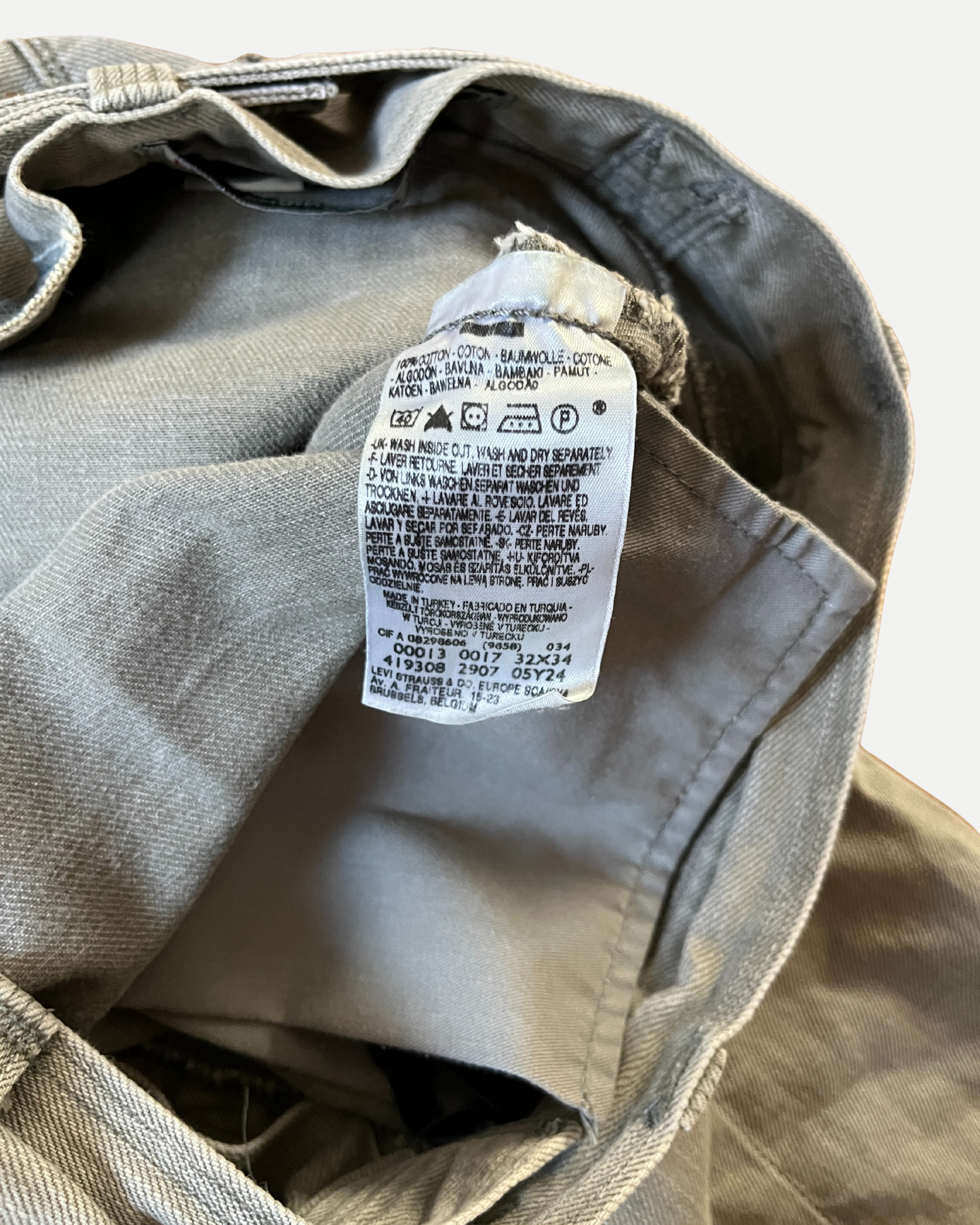 rare Levi's Engineered buckle jeans ☆ size 32x34