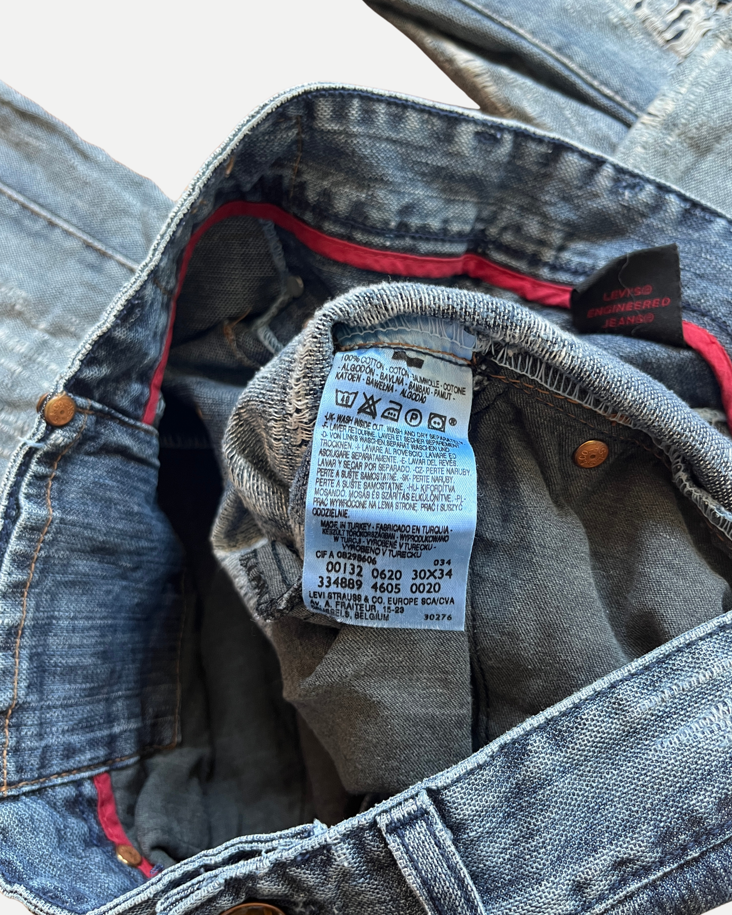 Levi’s Engineered distressed jeans ☆ size 30x34