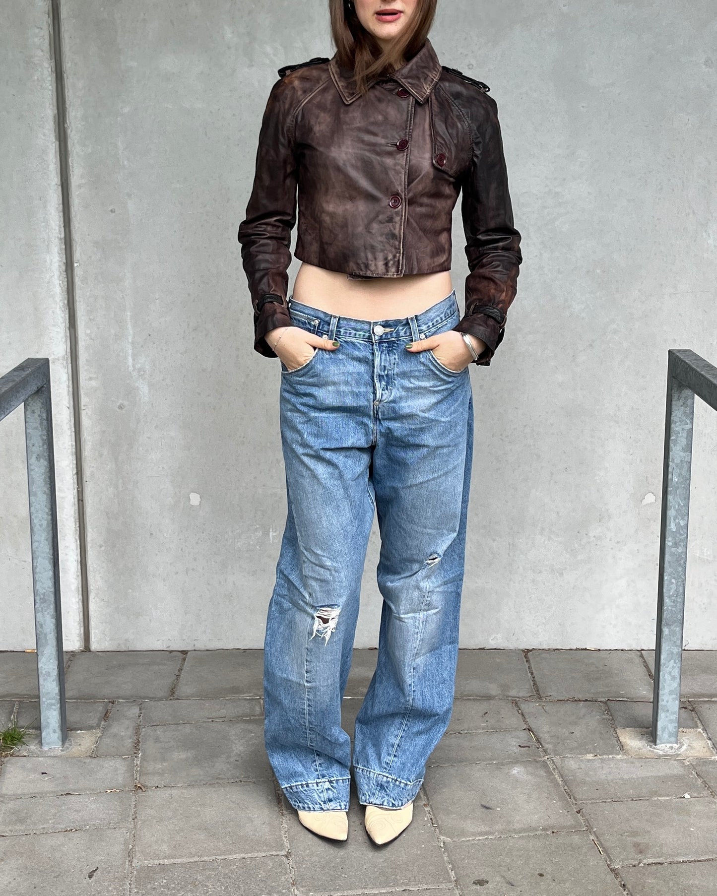 Vintage brown cropped leather jacket☆ size M