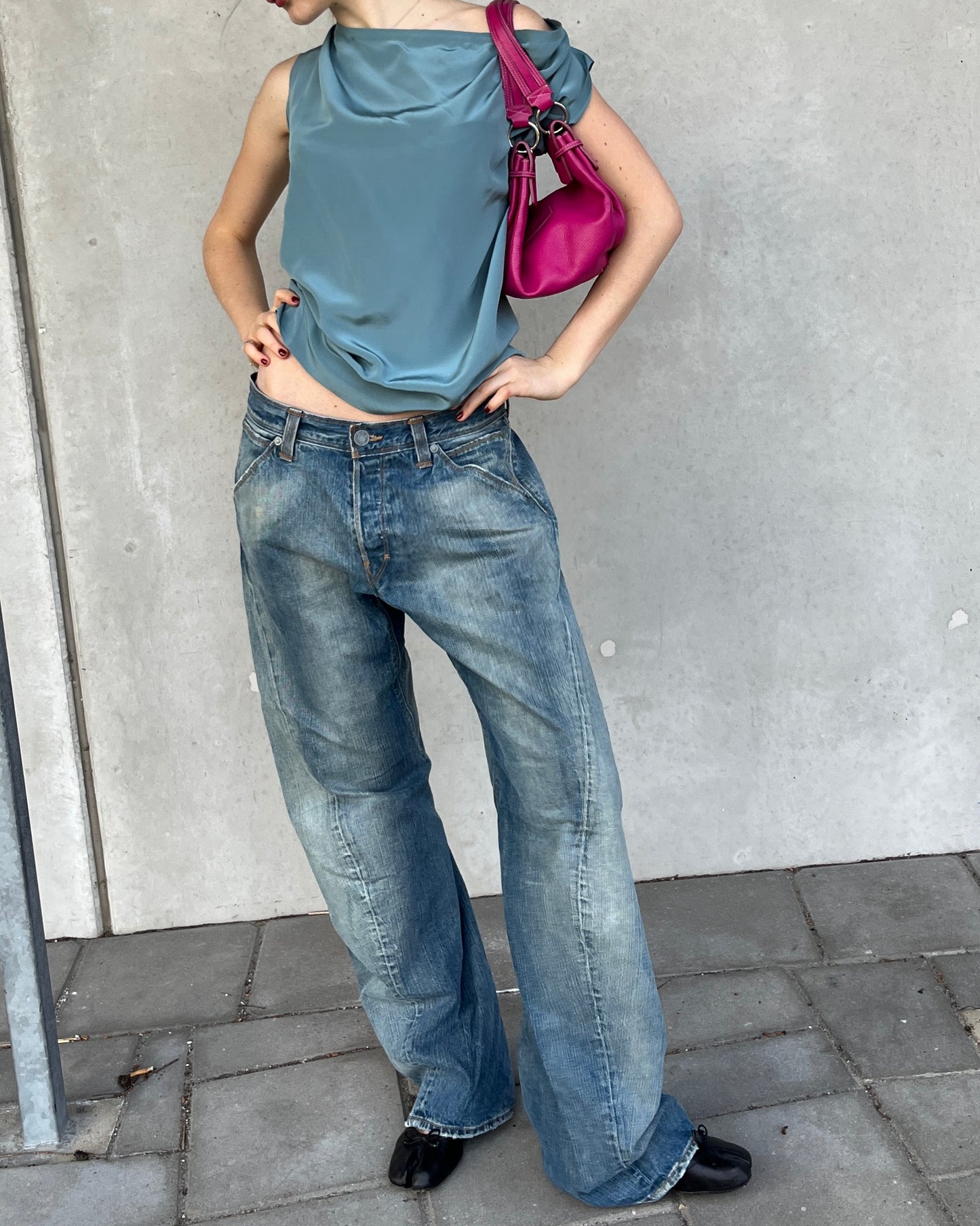 Levi's Engineered buckle jeans ☆ size 33x34