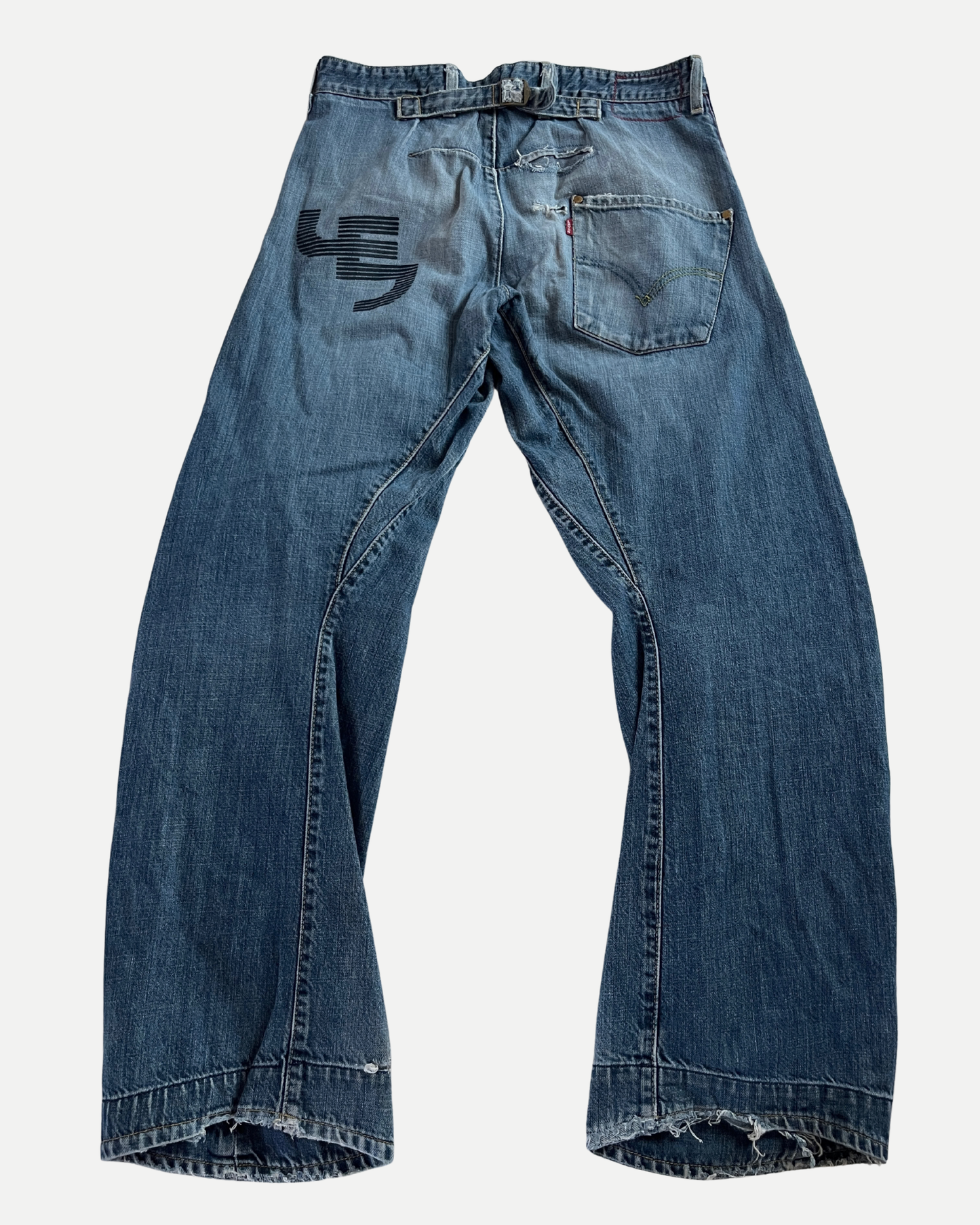 Levi's Engineered buckle jeans ☆size 32 x 34